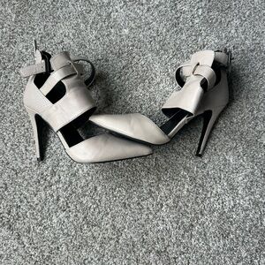 Aldo Light Tan 3” Heel size 7.5‎